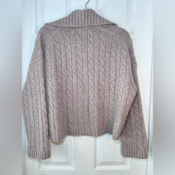 Abercrombie and Fitch Women's Cable Knit Sweater - Pink Size XS - Picture 4 of 11